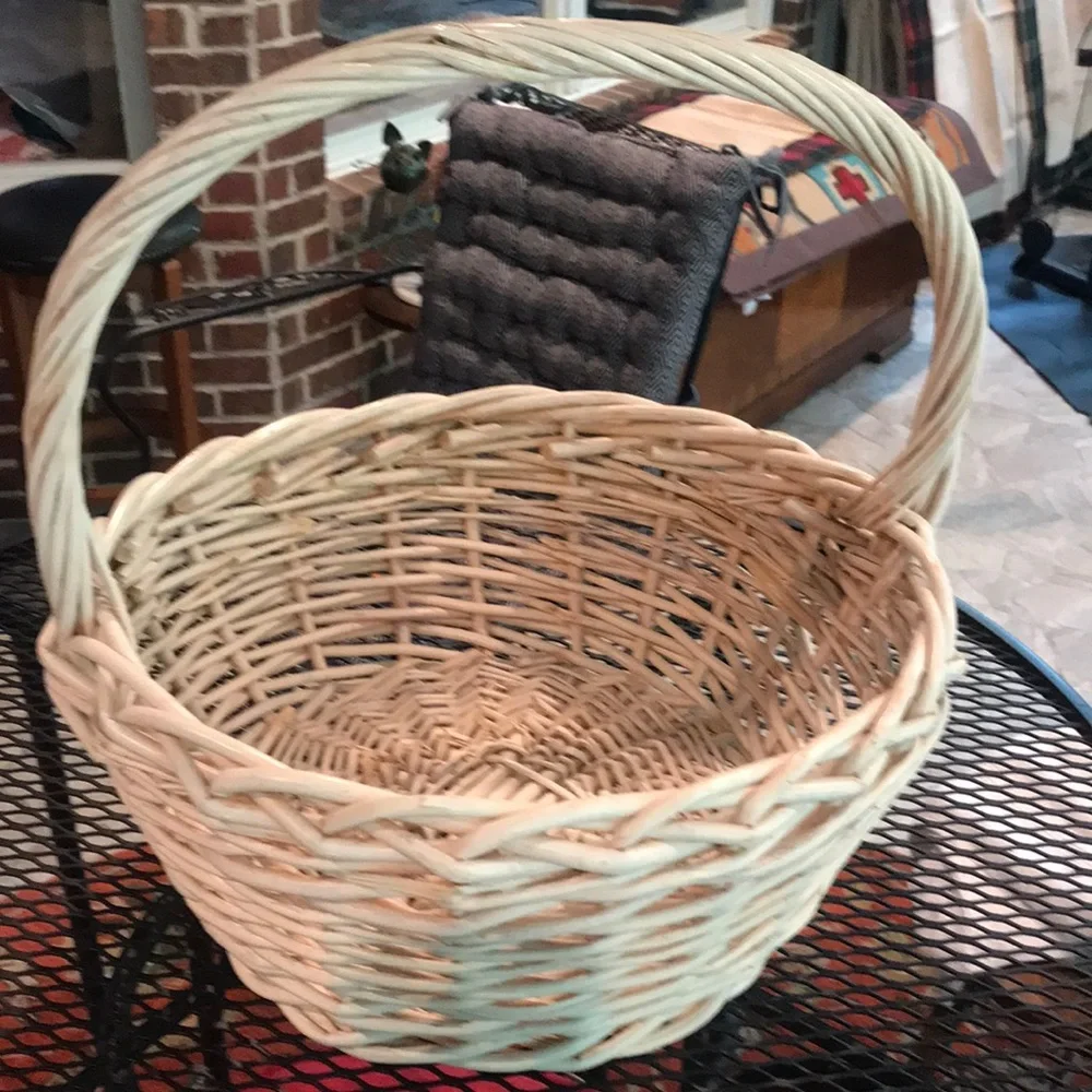 White Basket Large Sturdy Handle